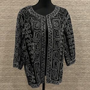 Maggie Barnes Black and White Patterned Blazer size 14/16W